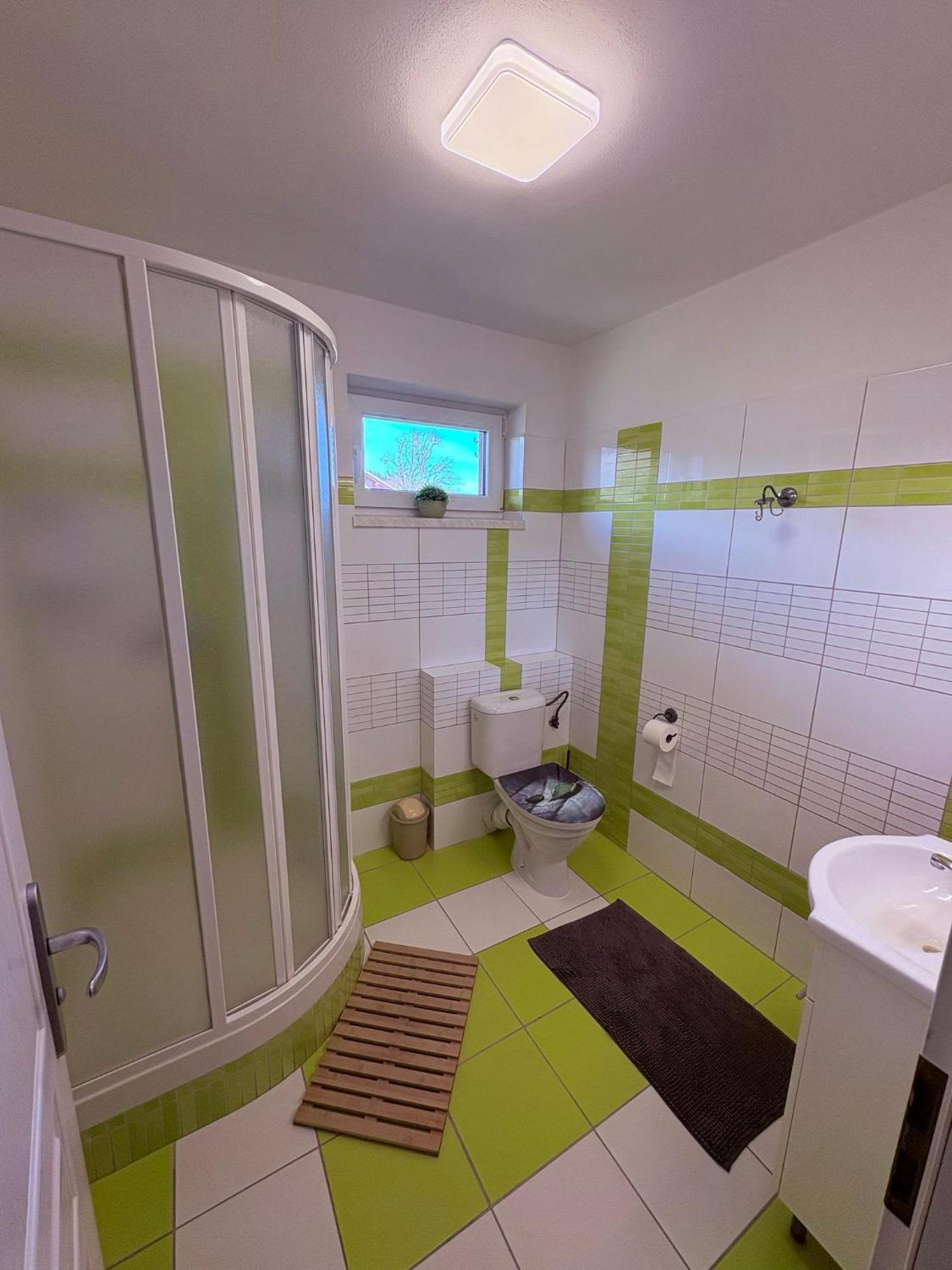 U Tenisového Kurtu Apartamento